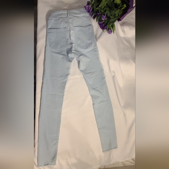 Zara Light Wash Blue Jeans - size 24 - Picture 8 of 9